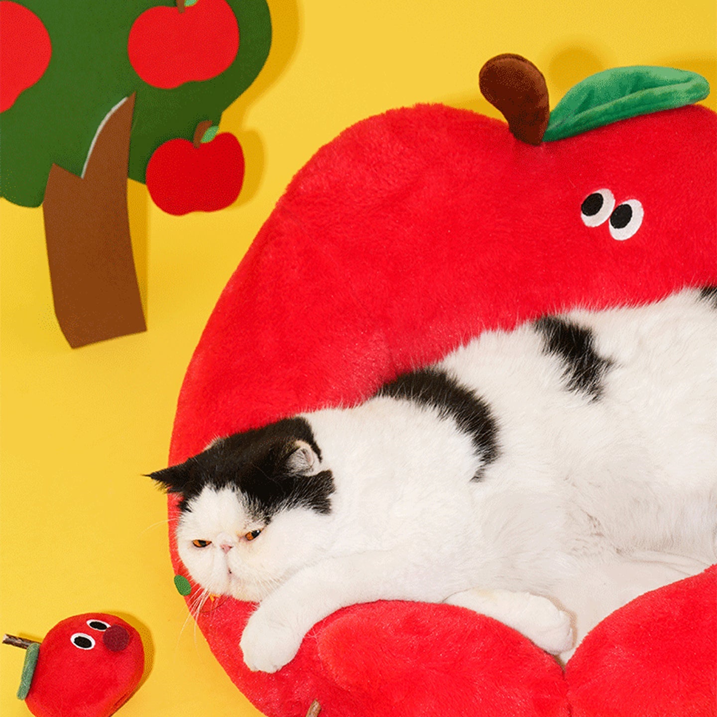 Cute Apple/Pear Shaped Pet Bed